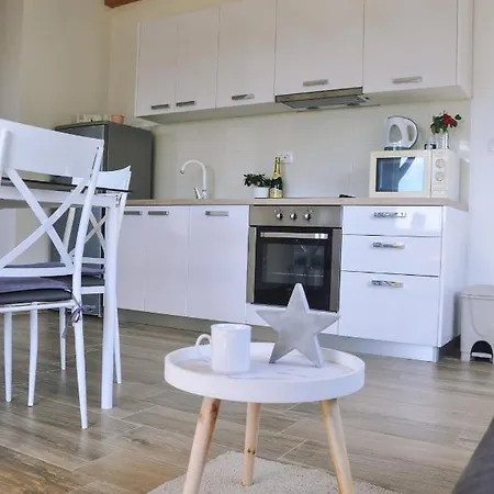 Apartmani Carnizza Ražanac Exterior foto